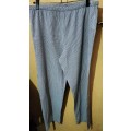 Ladies - Multicolored Pants - Make - no make - Size - no size