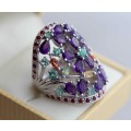 VIBRANT LARGE AMETHYST, EMERALD, RUBY AND SAPPHIRE STERLING SILVER RING. FLORAL DESIGN.925