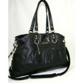 AUTHENTIC LARGE COACH LEATHER HANDBAG. 2 INTERIOR COMPARTMENTS. SHORT & LONG HANDLES . DUSTCOVER inc