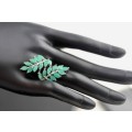 EYE-CATCHING NATURAL EMERALD STERLING SILVER RING. 925. LARGE! SHOWY!