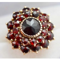 GLORIOUS VINTAGE 'BOHEMIAN GARNET' LARGE CLUSTER RING 9CT YELLOW GOLD. *JEWELLER VALUED R14'386*
