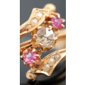 BEAUTIFUL VINTAGE DIAMOND, RUBY AND PEARL 9CT ROSE GOLD RING. *JEWELLER VALUATION R 8'163*