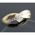 VINTAGE CROSSOVER 9CT YELLOW AND WHITE GOLD RING DIAMOND ACCENTS. *JEWELLER EVALUATION R4'360*