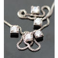 CLASSY MODERN ITALIAN STERLING SILVER NECKLACE WITH CUBIC ZIRCONIA. GEOMETRIC DESIGN. 925