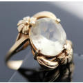 UNUSUAL VINTAGE SOLITAIRE CITRINE 9CT YELLOW GOLD RING. FLORAL DETAIL. BIRMINGHAM ASSAY.