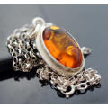 VINTAGE STERLING SILVER AND BALTIC AMBER PENDANT NECKLACE. 925. GOOD WEIGHT 7,18 grams