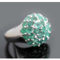 GLAMOROUS NATURAL EMERALD CLUSTER STERLING SILVER RING. 925. LARGE, BOLD! A HEAVY 12,35 grams