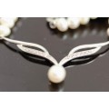 VINTAGE ENGLISH 9CT WHITE GOLD AND DIAMOND CHEVRON PENDANT. REAL CULTURED PEARL NECKLACE 375