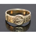 VINTAGE 9CT YELLOW GOLD 'BELT' RING WITH AN INTRICATE DESIGN. 375. COLLECTABLE!