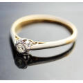 VINTAGE DIAMOND SOLITAIRE PLATINUM AND 18CT YELLOW GOLD RING COLLECTABLE VINTAGE ENGLISH - H, G & S