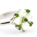 DAINTY FLORAL NATURAL CHROME DIOPSIDE AND MOTHER OF PEARL STERLING SILVER RING.925
