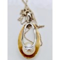 VINTAGE NATURAL PEARL STERLING SILVER PENDANT NECKLACE. GOLD GILD ACCENT. 925