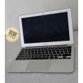 MacBook Air (11-inch, Early 2014)- Intel Core i5 128GB - Silver