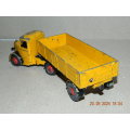 DINKY  SUPER TOYS  -  521  -  BEDFORD ARTICULATED LORRY