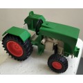 Small toy plastic tractor - Make unknown
