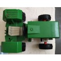 Small toy plastic tractor - Make unknown