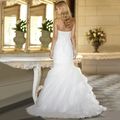 Beautiful Trumpet Style / Fit & Flair Crisp White Wedding Dress