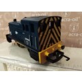 REDUCED - HORNBY - Locomotive, Carts and Tunnel Portals as a Lot