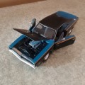 Dodge Charger R/T. Scale 1/25. Die Cast