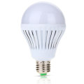 LED Light Bulbs: 7W 220V E27 in Cool White. Collections are allowed.