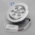 LED Light Bulbs: 9W Ceiling Spotlight / Downlight with a Tilt Function. Collections are allowed.