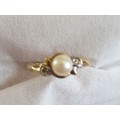 9ct gold pearl and diamond ring