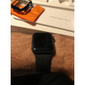 Apple Watch 4 - 40mm Space Grey