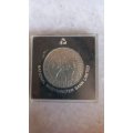 THE SCARCE ORIGINAL  ABOUT 28gram 1977 SILVER JUBILEE MEDALLION WHICH HAS SILVER CONTENTS