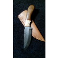 Hand Made Damascus Steel Hunting Knife