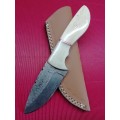 HANDMADE DAMASCUS STEEL HUNTING KNIFE !!!