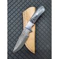 HANDMADE DAMASCUS STEEL HUNTING KNIFE !!!