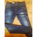 CHRISTIAN DIOR JEANS - TH013# - Mens Jeans - SIZE 32 - Brand New