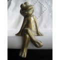 Solid Brass Frog - book/shelf decoration