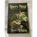 Green Magic - Ann Moura