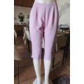 Stylish champagne pink capri pants with zip at side. Narrow waistband size 34/10. As new.