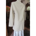State of the Art tailored long sleeve jacket in beige with mottled effect. Size 36/12 by COLOSSEUM.