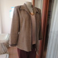 Cutting Edge brown and cream zip up long sleeve jacket with mottled effect. Size 40/16 by MILADY'S