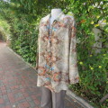 Smart casual size 44/20 ANNA PIA slip over top in tasteful colours and print. Wide sleeves.As new