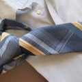 Men`s long sleeve shirt Free tie By `Woolworths` Neck size 39-1512 Chest-116cm Good condition