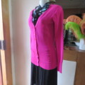 Magenta pink long sleeve knitted cardigan in acrylic/nylon blend. Size 34/10 by HEY BETTY. As new