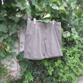 Fine cotton men`s chino shorts by WOOLWORTHS in size 42. Crocodile green. With turnups. As new