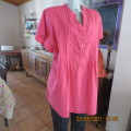 Beautiful magenta pink size 46/22 capped sleeve top by DONNA CLAIRE in 100% cotton from India.As new