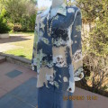 Beautiful long sleeve top in striking print in grey,cream and soft green.By JUDY`S PRIDE size 44/20.