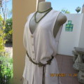 Embroidered mottled beige vintage sleeveless top/jacket size 36 to 38 by DERMAR. Very good cond.
