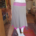 Fun skater style skirt in 2 layers.Magenta pink underlayer and med.brown cotton/linen top.Size 34/10