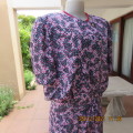Amazing vintage graphic printed 2 pc outfit size 36/12 by KRESIV in silky polyester. New condition.