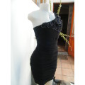Amazing black bodycon one shoulder size 32/8 dress with black floral/silver decoration.By TRUWORTHS.