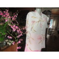 Beautiful short sleeve pale pink button down top with rosepink/light brown lilies.Size 40 by FOSHINI