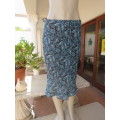 Dark brown white/blue paisley patterned tube skirt. Fully lined.By INWEAR.Large size 32/8.As new