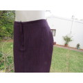 Fabulous sleek ankle length dark mulberry colour bandless skirt.Size 36/12 by TOPICS.New condition.